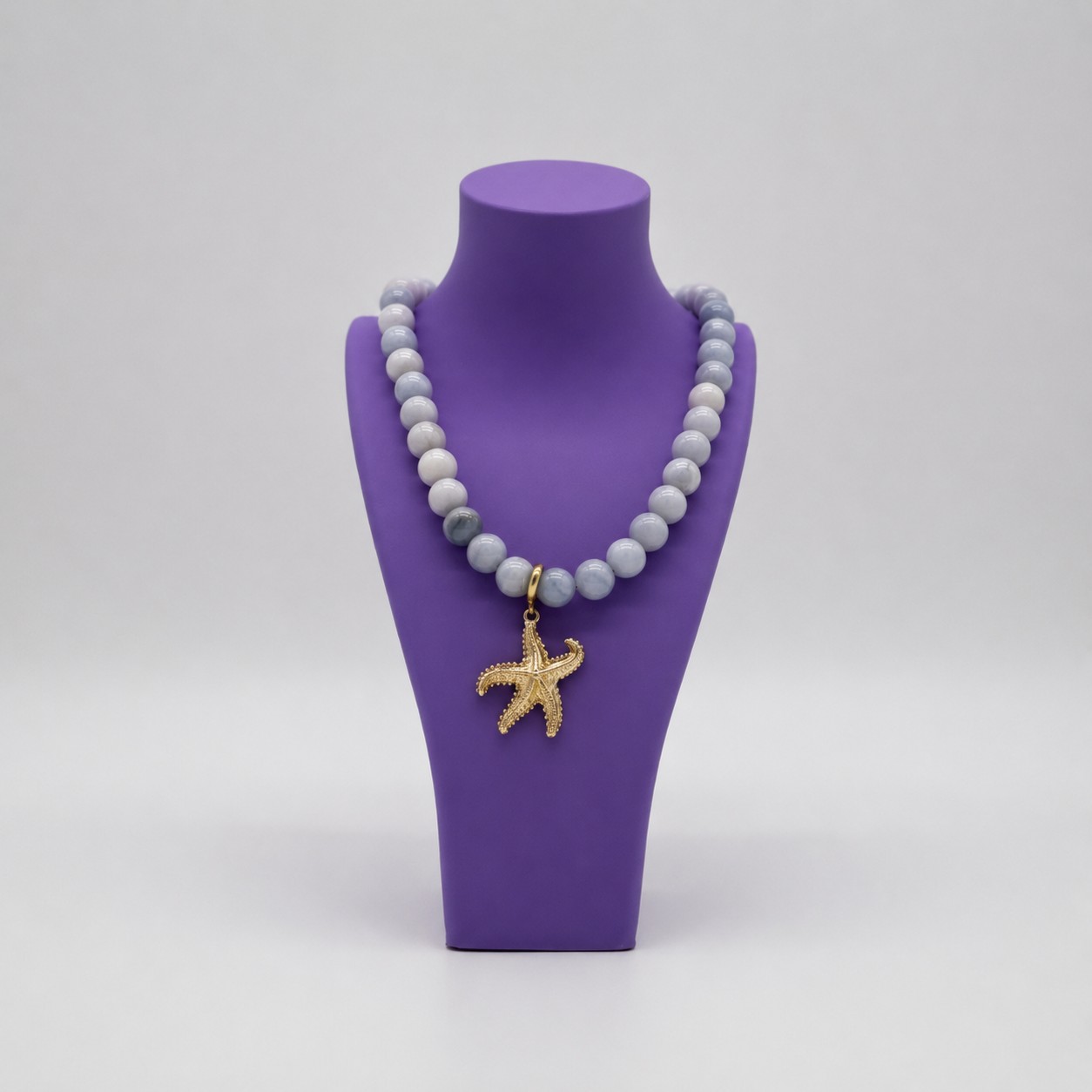 Jade Kralenketting Mistgrijs met Goudkleurige Zeester - Afbeelding 2