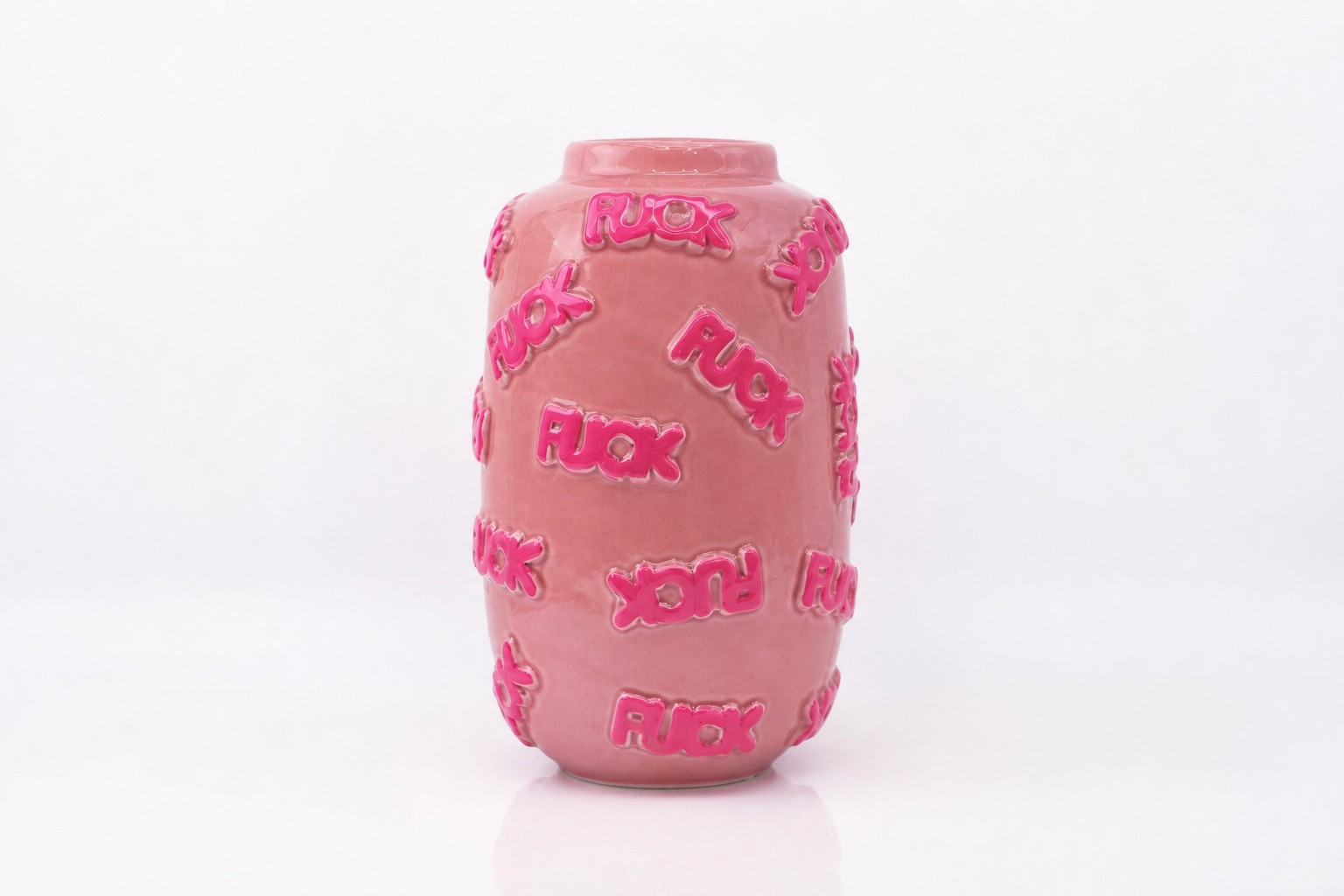 Roze 'F*ck' Vaas