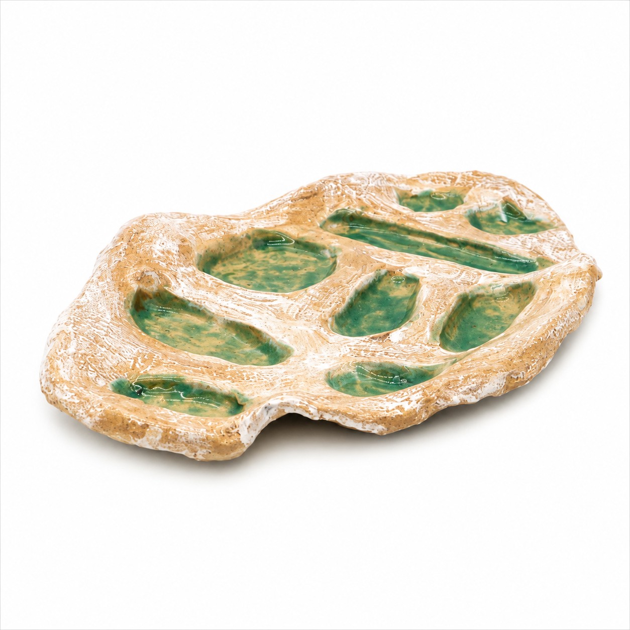 Handgemaakte tapasschaal beige en groen van ArtORO