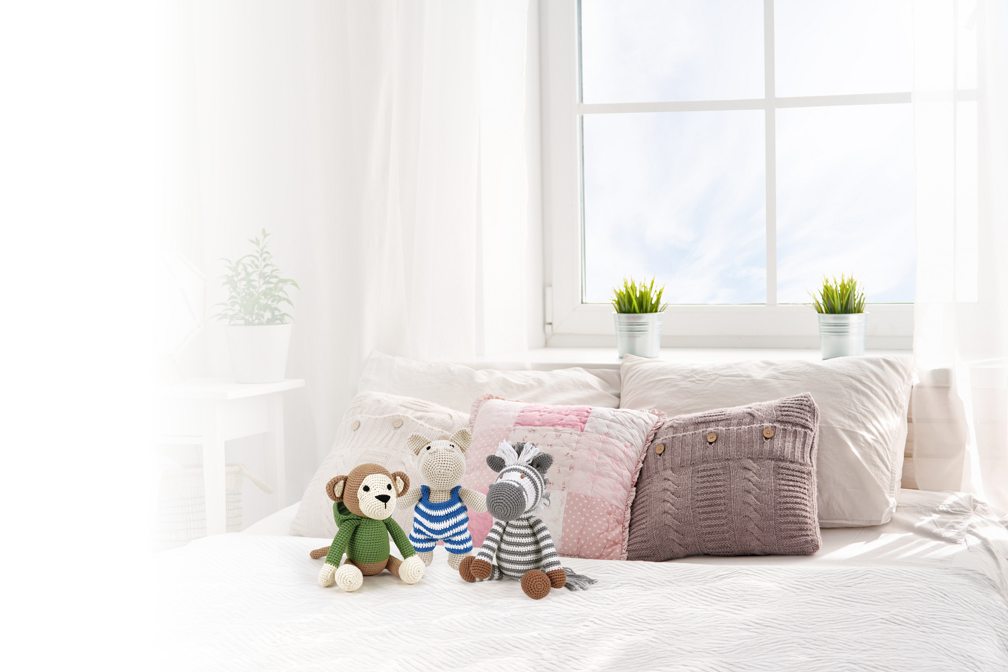 Sebastian the Monkey Soft Toy by Woolie - Afbeelding 6